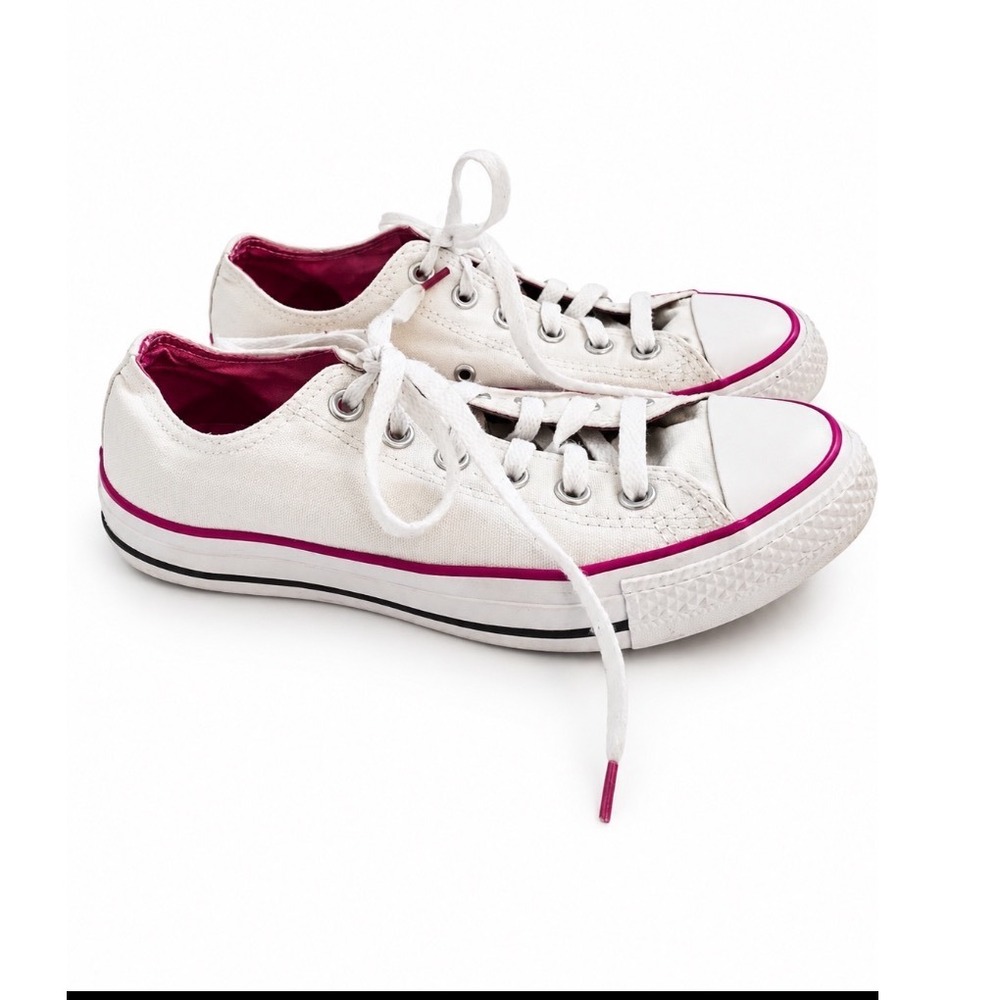 Converse Chuck Taylor All Star Low Top White Pink Canvas Sneakers Womens 68